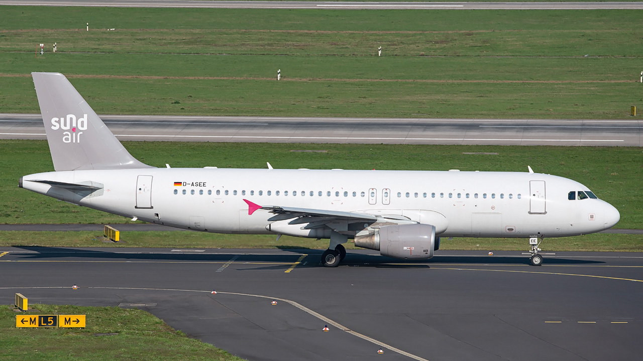 D-ASEE Sundair Airbus A320-200