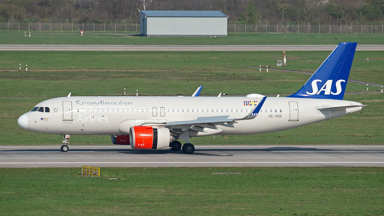 SE-ROE Scandinavian Airlines (SAS) Airbus A320-200neo