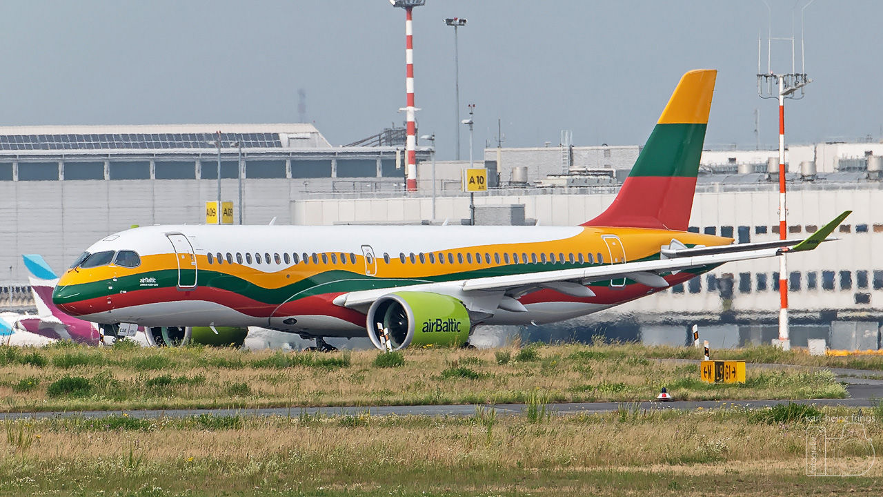 YL-CSK Air Baltic Airbus A220-300