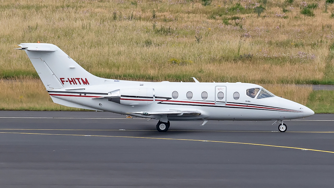 F-HITM Hawker 400XP