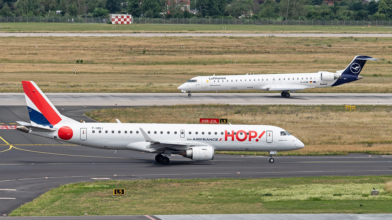 F-HBLI HOP! Embraer ERJ-190 und D-ACNK Lufthansa Cityline Canadair CRJ900