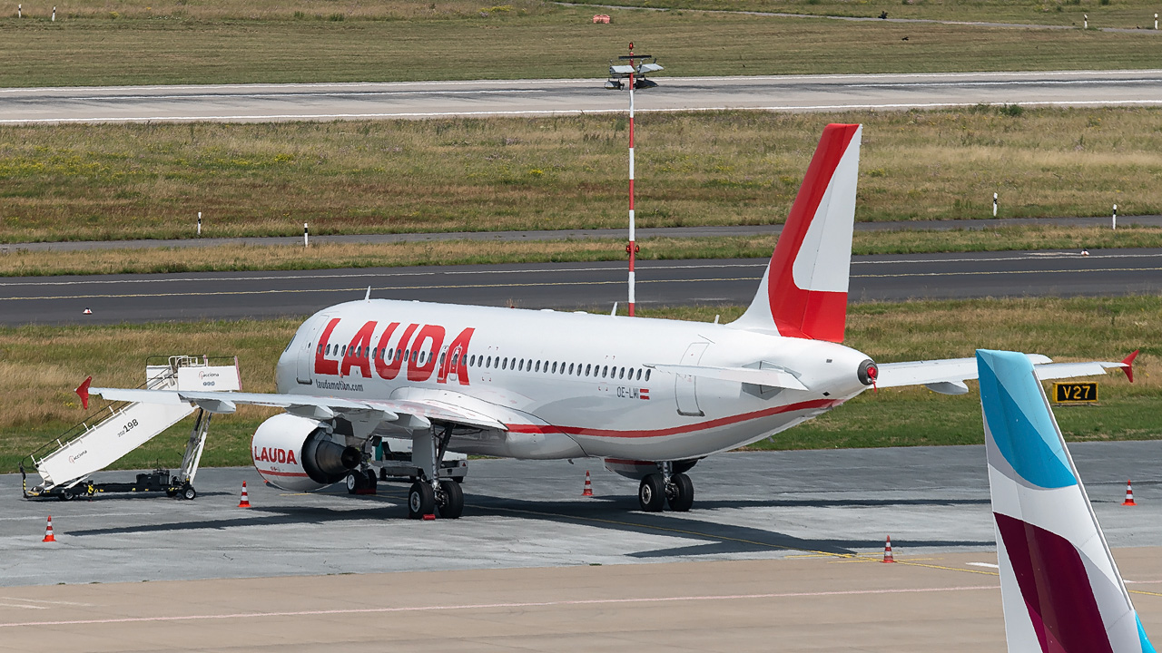 OE-LMI Laudamotion Airbus A320-200
