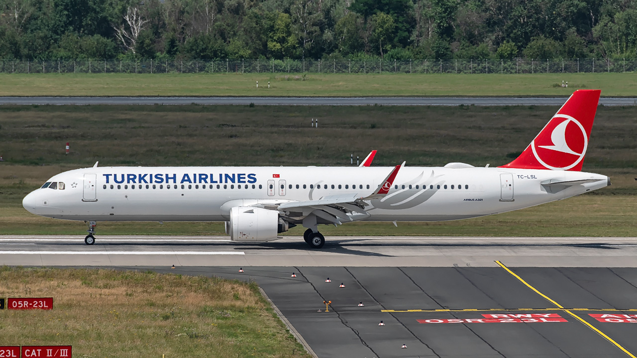 TC-LSL Turkish Airlines Airbus A321-200neo