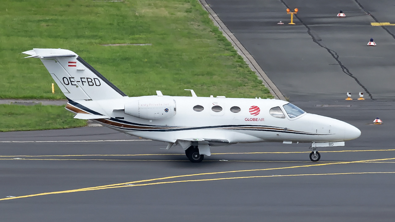 OE-FBD GlobeAir Cessna 510 Citation Mustang