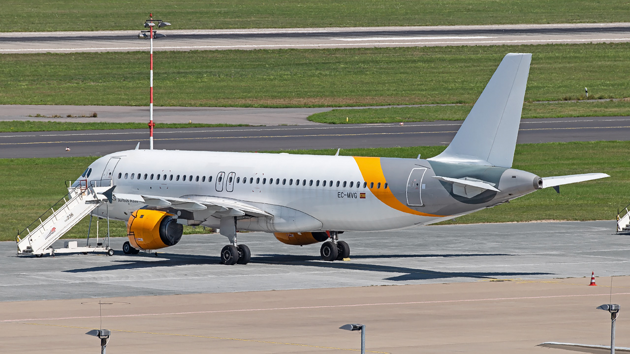 EC-MVG Thomas Cook Airlines Balearics Airbus A320-200