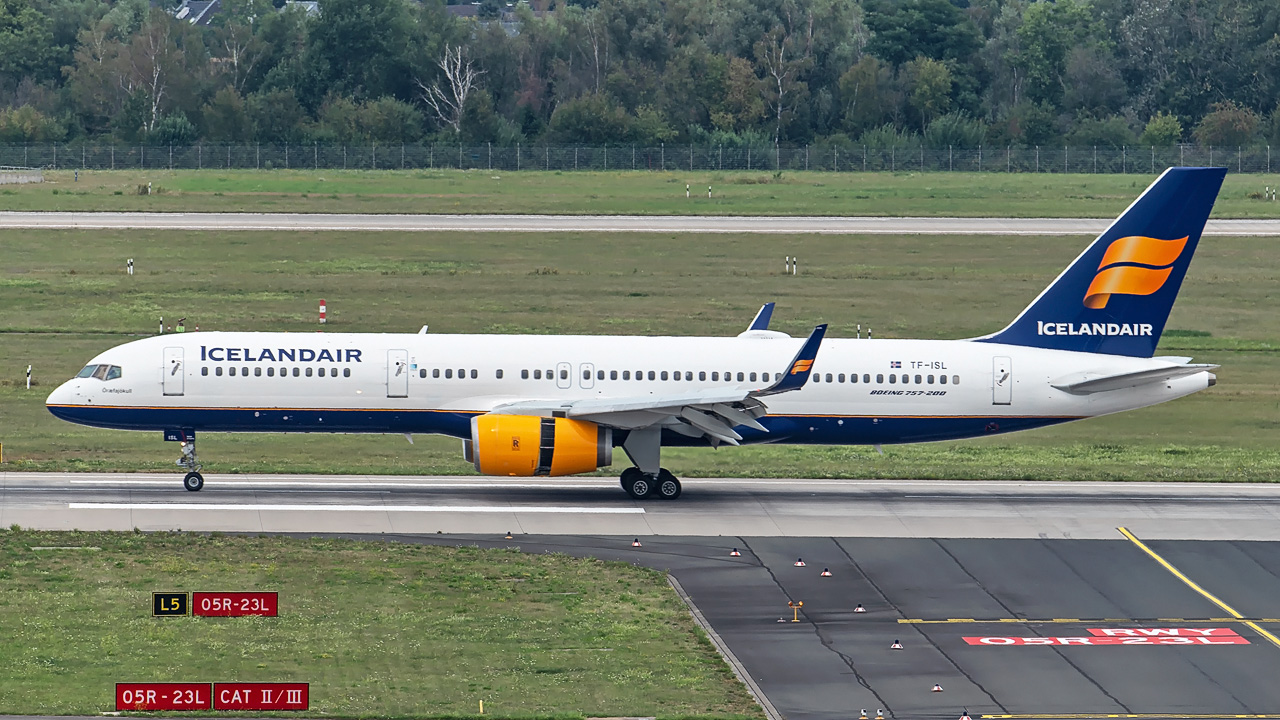 TF-ISL Icelandair Boeing 757-200