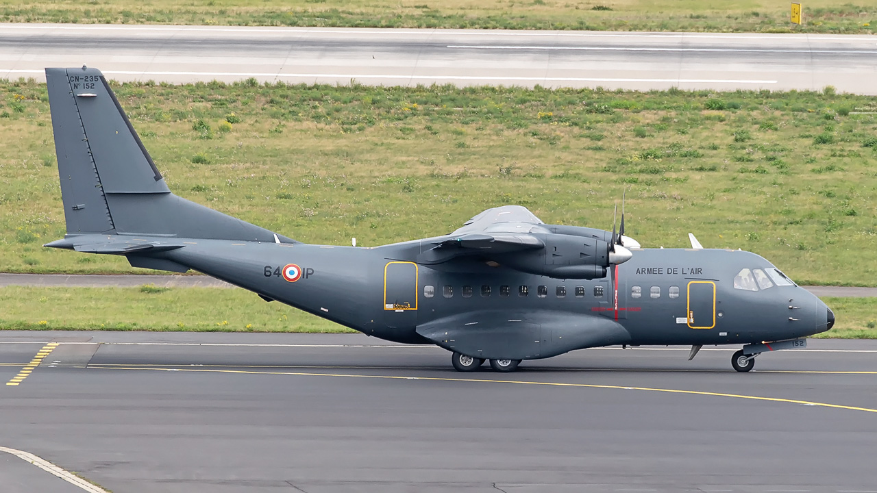 64-IP Armee de L'Air Casa CN-235-200M