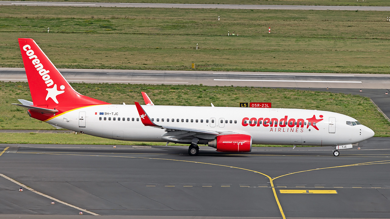 9H-TJC Corendon Airlines Europe Boeing 737-800