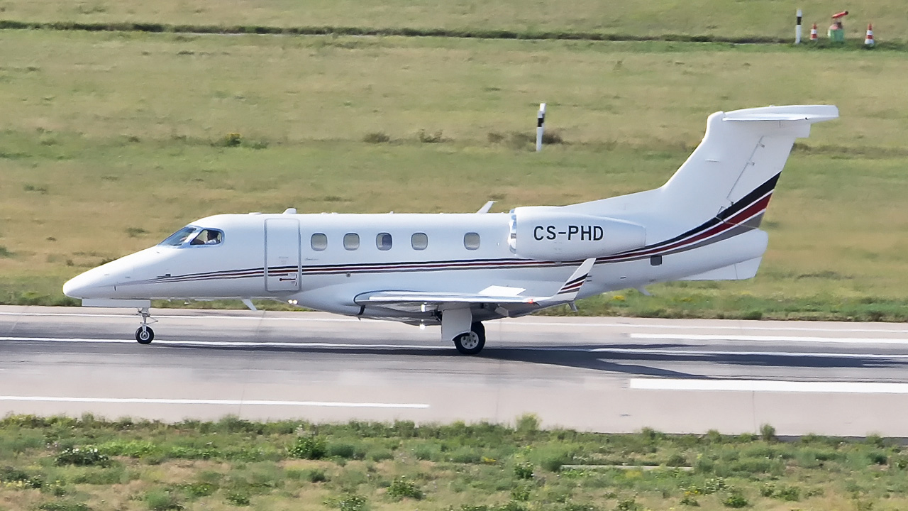 CS-PHD NetJets Europe Embraer EMB-505 Phenom 300