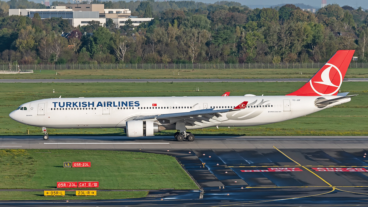 TC-JOF Turkish Airlines Airbus A330-300