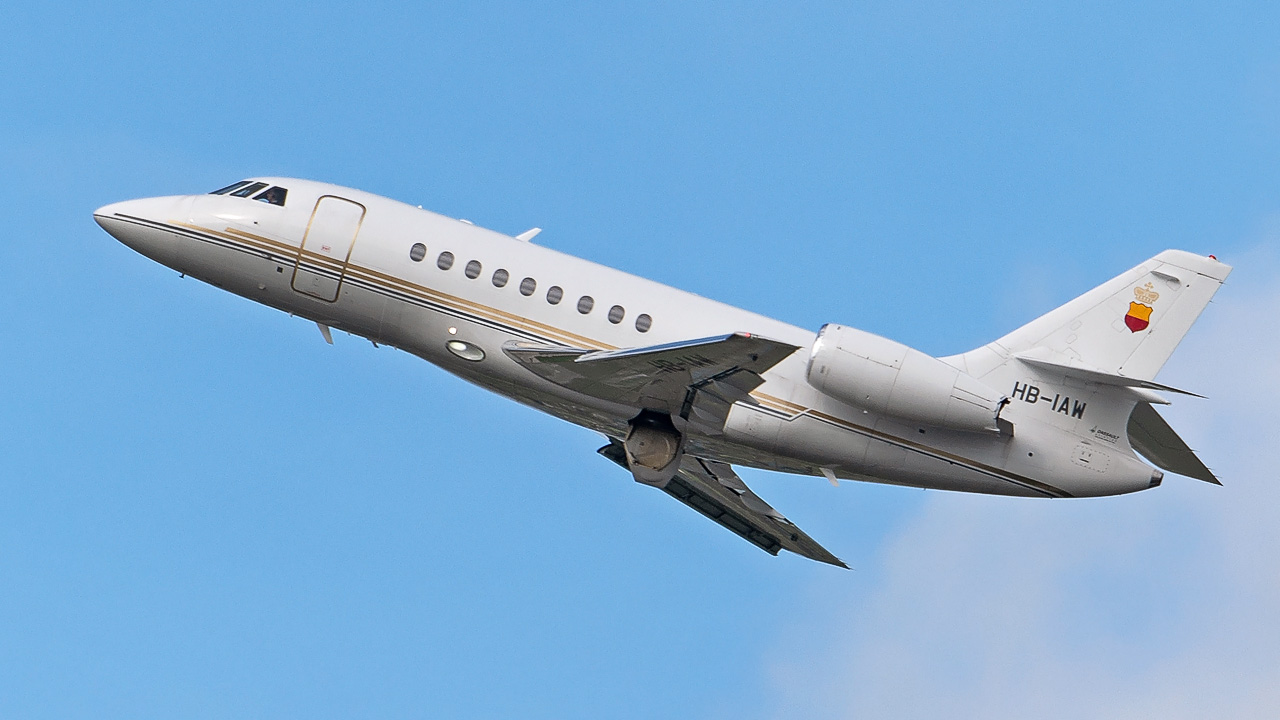 HB-IAW Dassault Falcon 2000