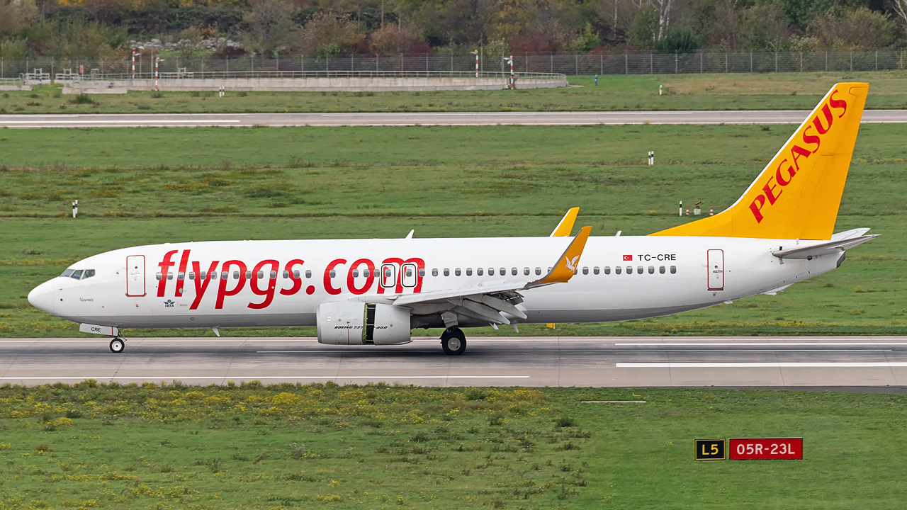 TC-CRE Pegasus Airlines Boeing 737-800