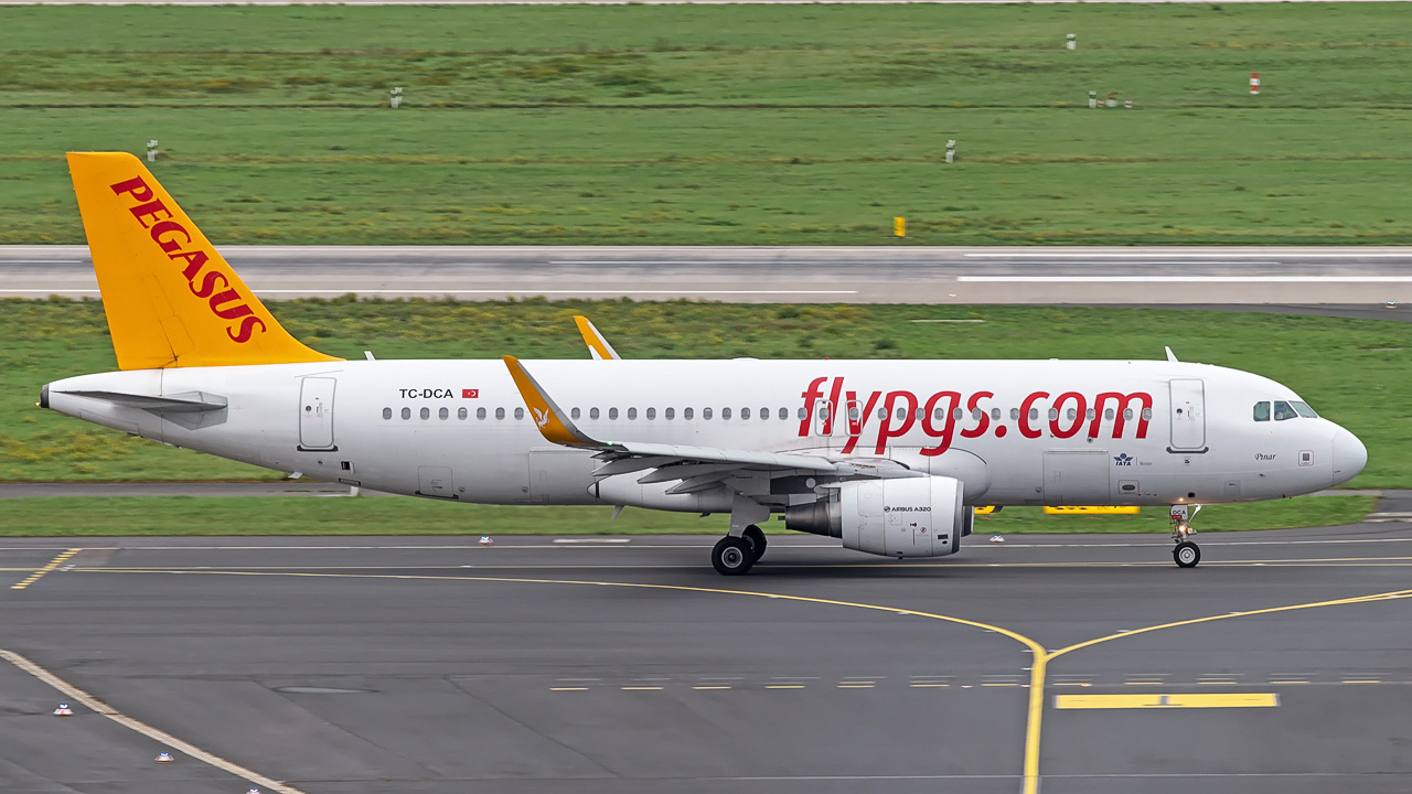 TC-DCA Pegasus Airlines Airbus A320-200/S