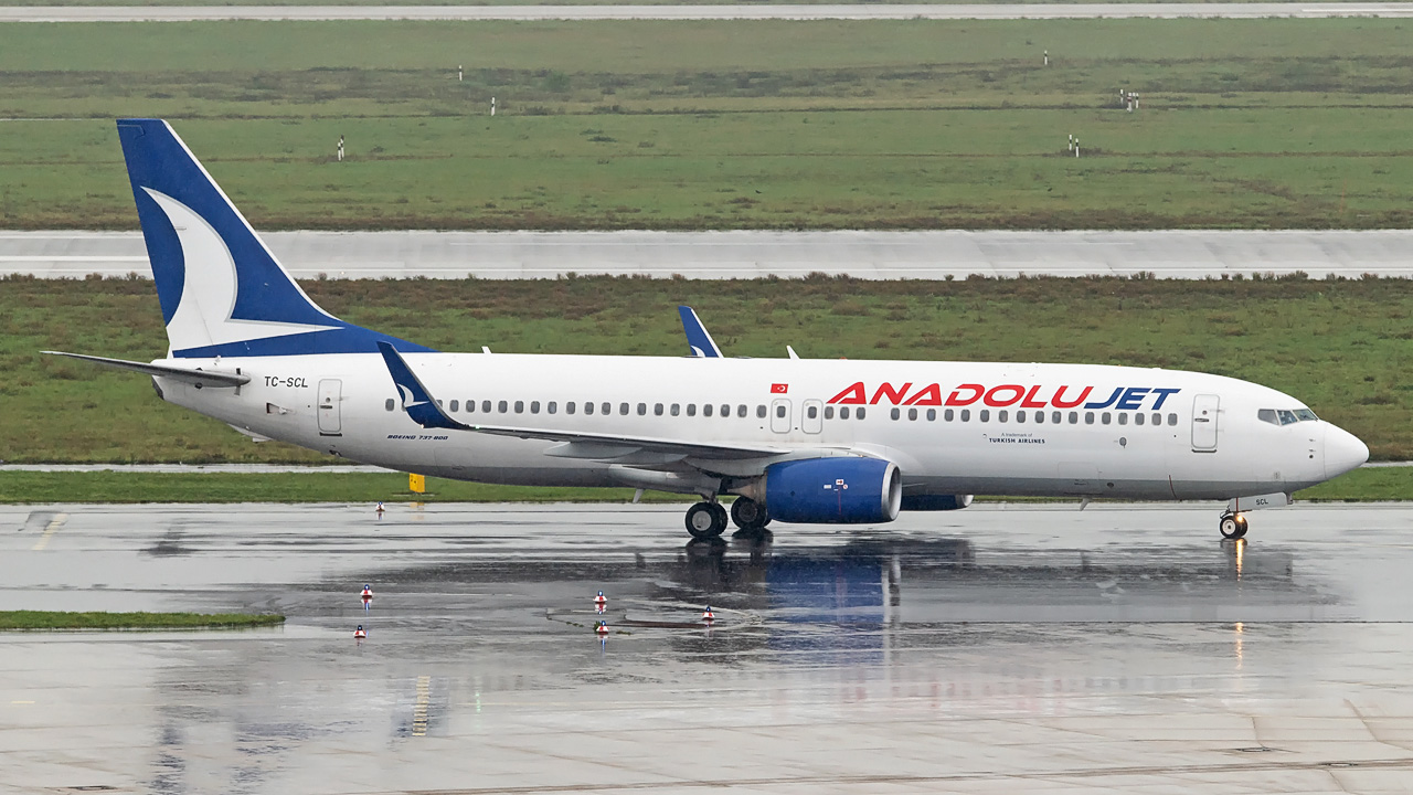 TC-SCL AnadoluJet Boeing 737-800