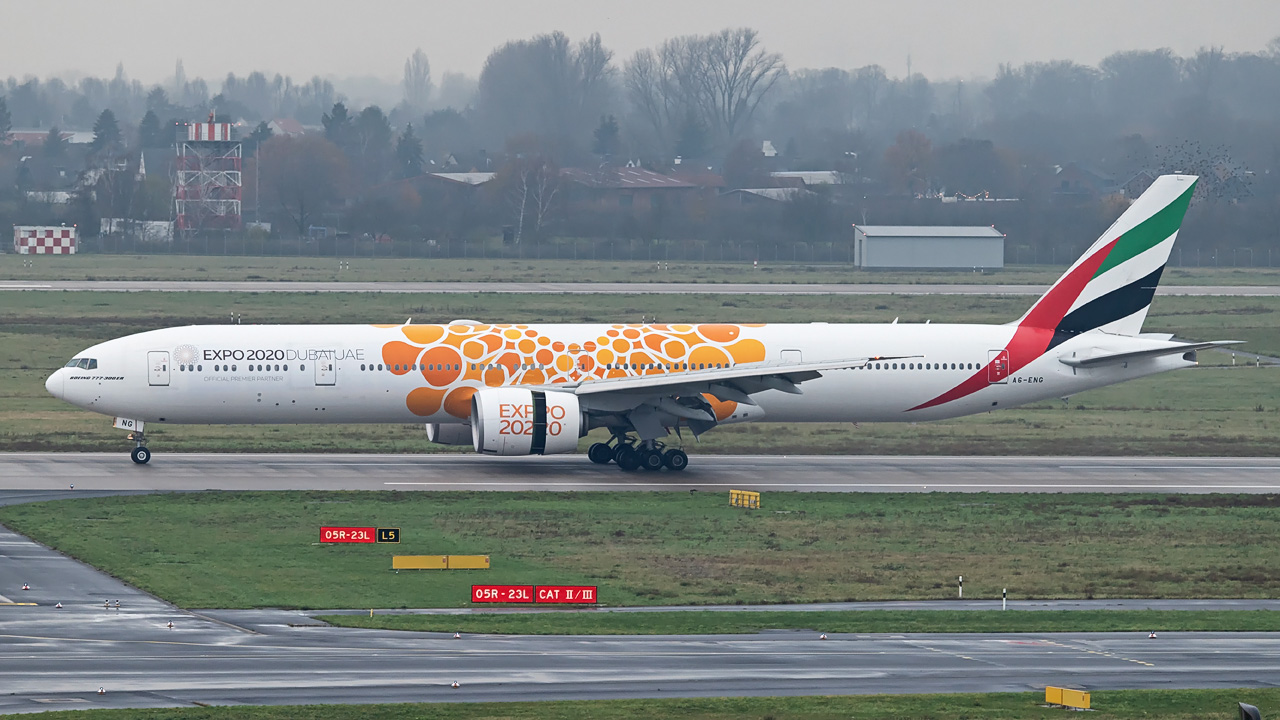 A6-ENG Emirates Boeing 777-300(ER)