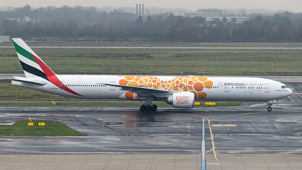 A6-ENG Emirates Boeing 777-300(ER)