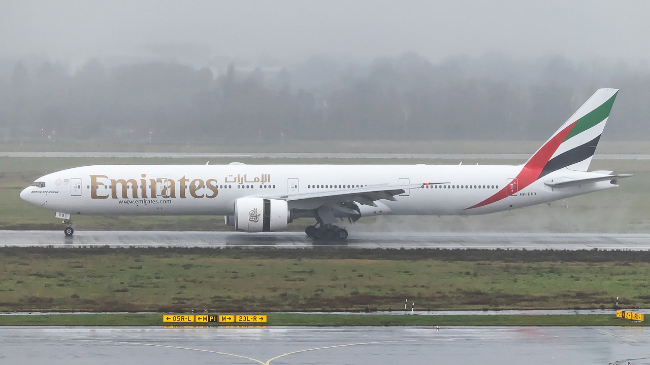 A6-ECO Emirates Boeing 777-300(ER)