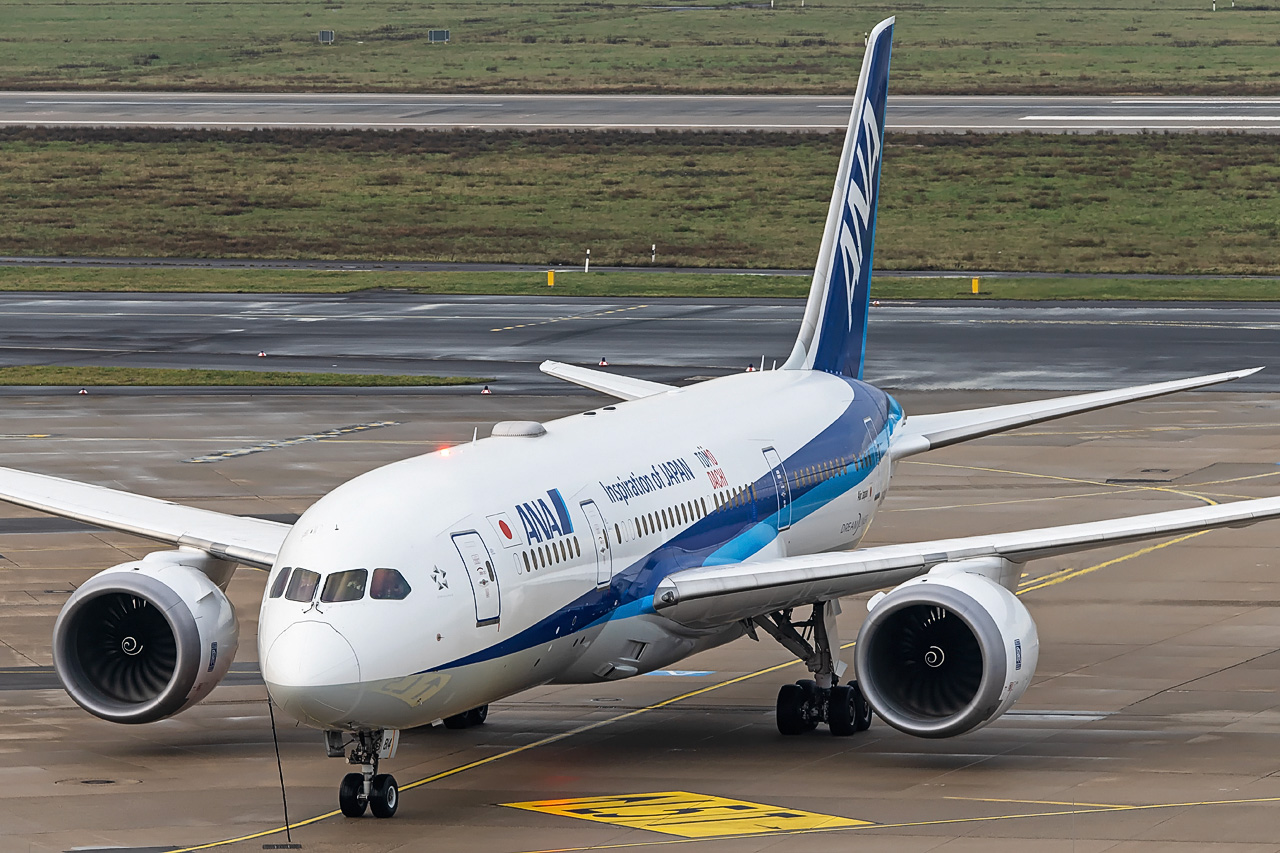 JA814A All Nippon Airways (ANA) Boeing 787-8