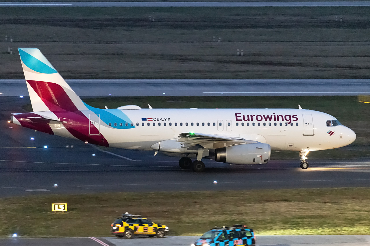 OE-LYX Eurowings Europe Airbus A319-100