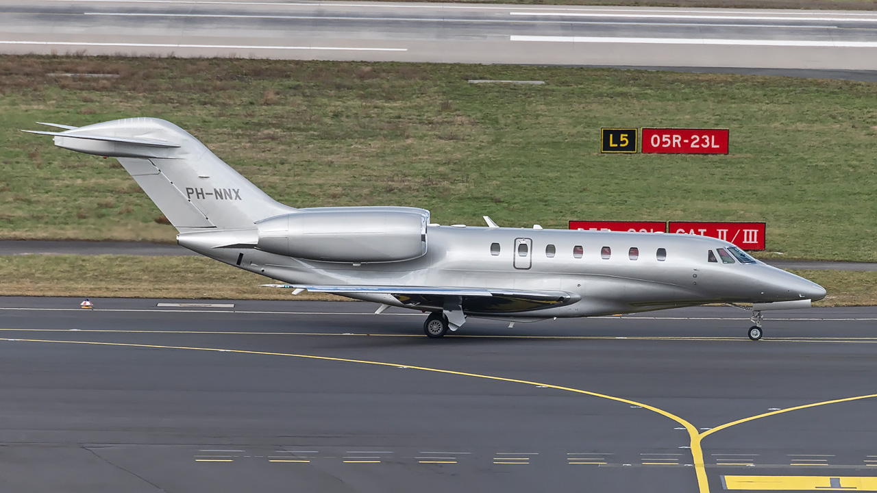 PH-NNX JetNetherlands Cessna 750 Citation X