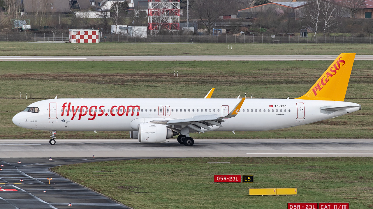TC-RBC Pegasus Airlines Airbus A321-200neo