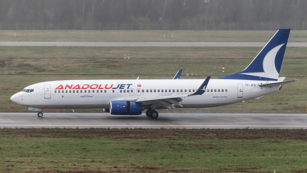 TC-JFO AnadoluJet Boeing 737-800