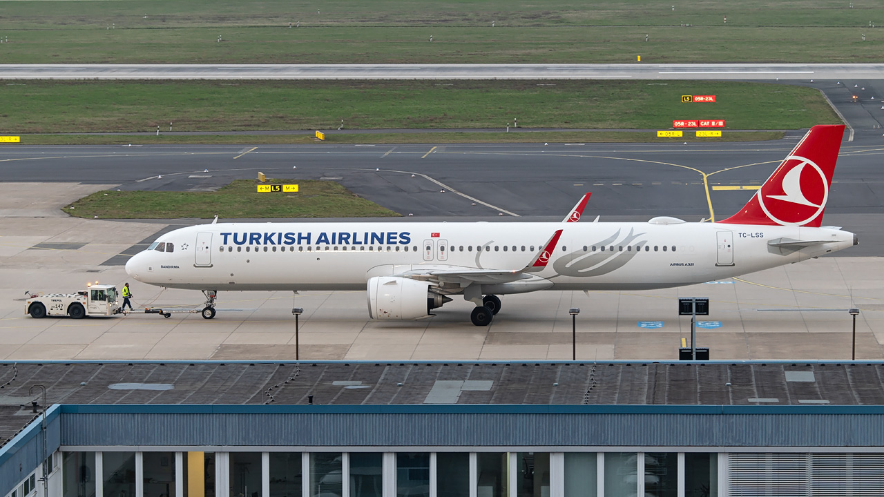 TC-LSS Turkish Airlines Airbus A321-200neo