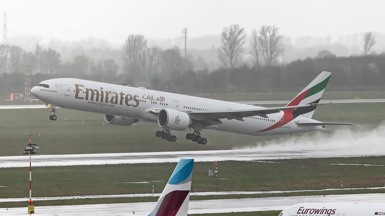 A6-EDE Emirates Boeing 777-300(ER)