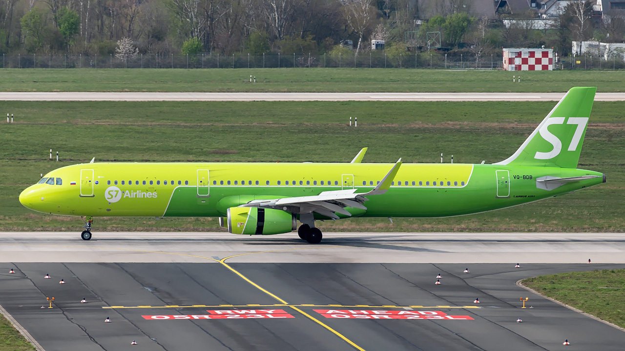 VQ-BDB S7 Airlines Airbus A321-200