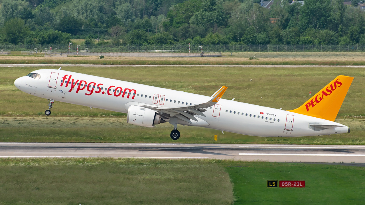 TC-RBA Pegasus Airlines Airbus A321-200neo