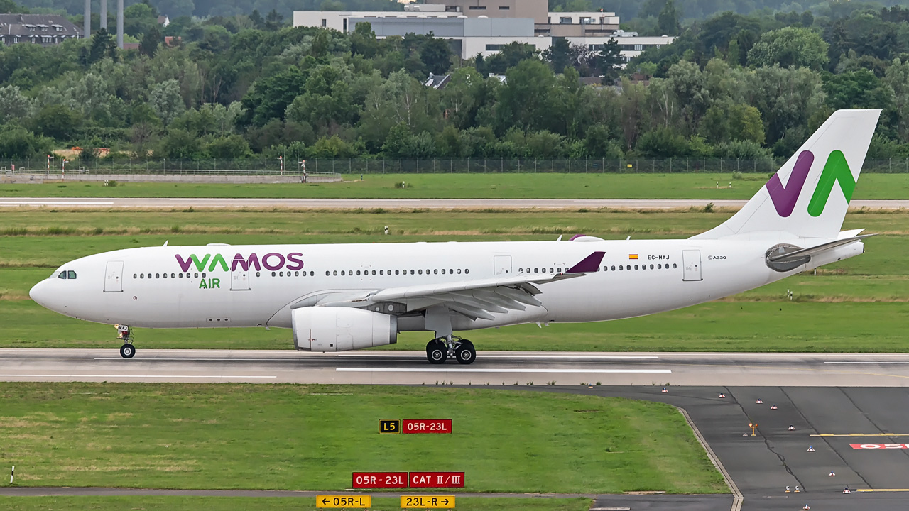 EC-MAJ Wamos Air Airbus A330-200