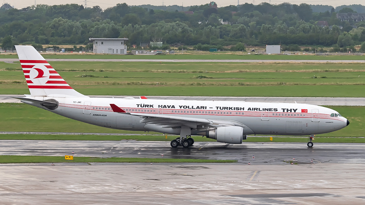 TC-JNC Turkish Airlines Airbus A330-200