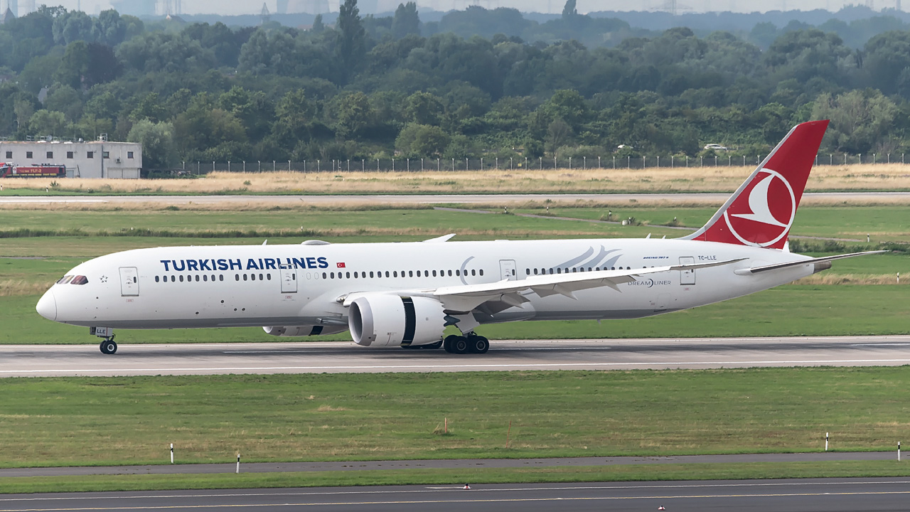 TC-LLE Turkish Airlines Boeing 787-9 Dreamliner