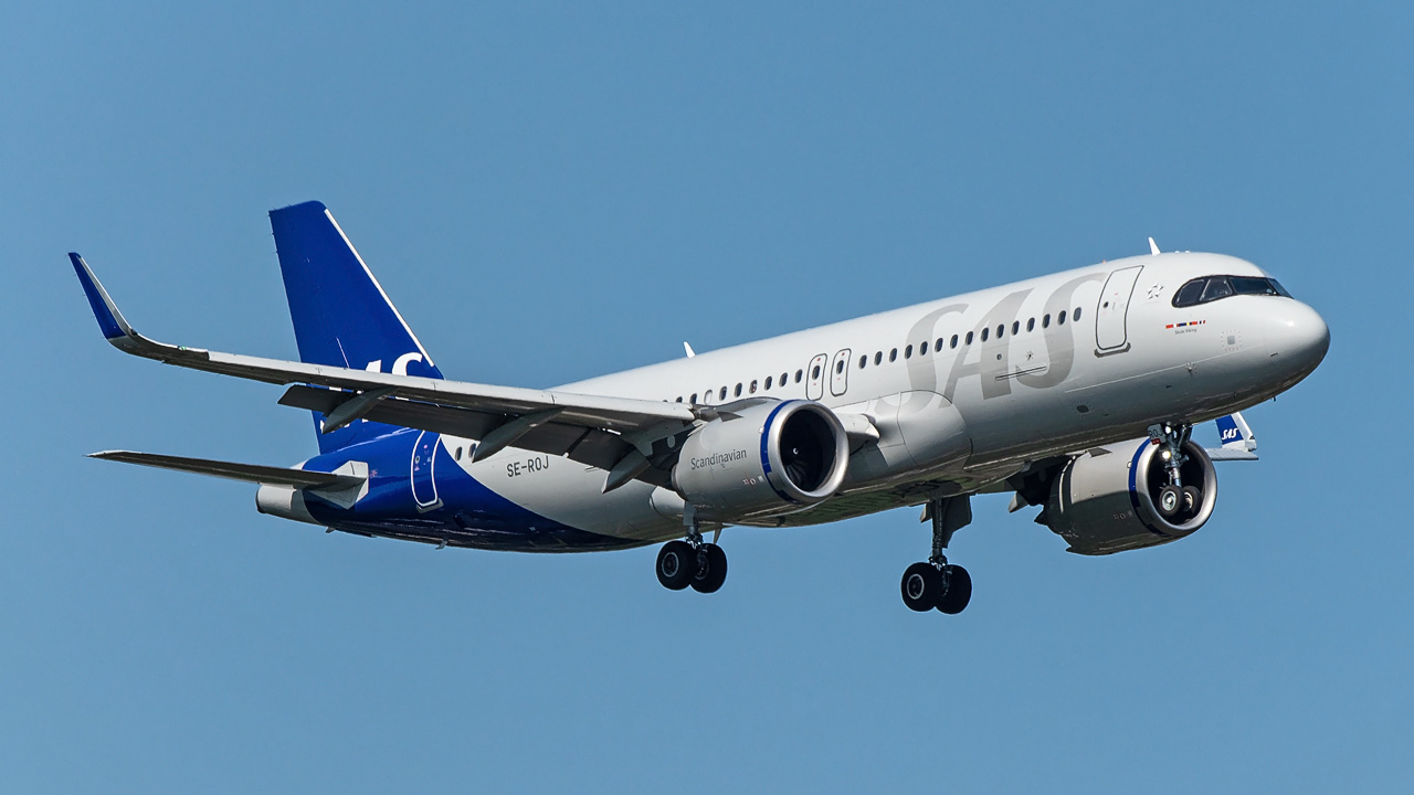 SE-ROJ Scandinavian Airlines (SAS) Airbus A320-200neo