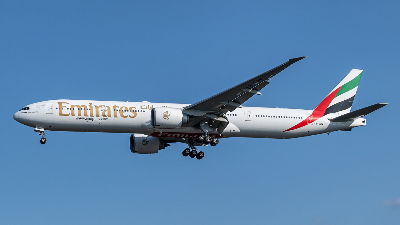 A6-EBW Emirates Boeing 777-300(ER)