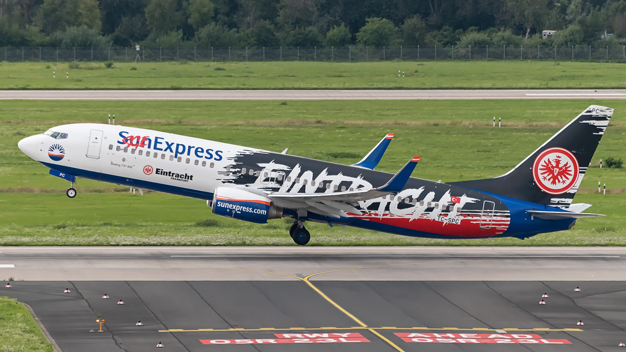 TC-SPC SunExpress Boeing 737-800