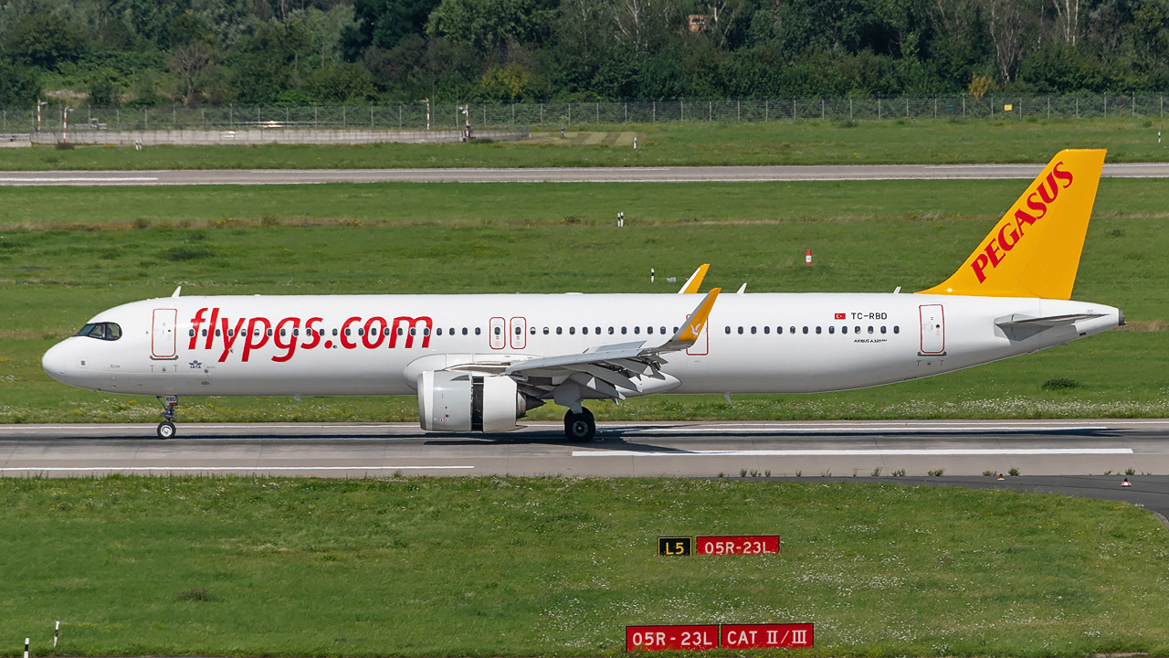 TC-RBD Pegasus Airlines Airbus A321-200neo