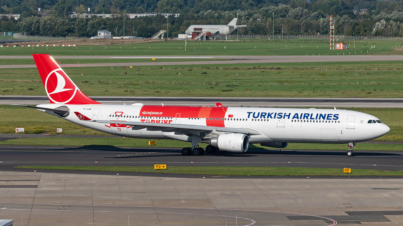 TC-LND Turkish Airlines Airbus A330-300