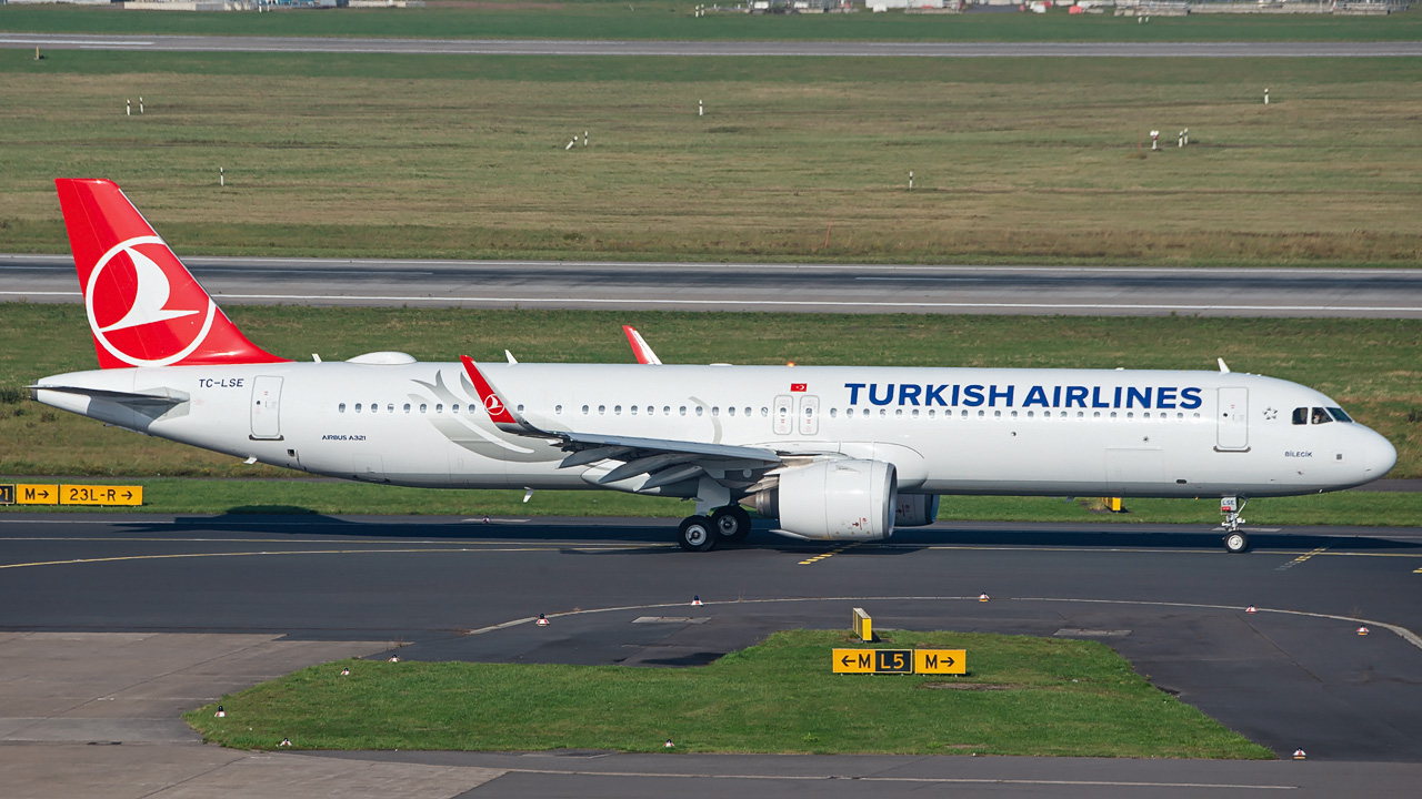 TC-LSE Turkish Airlines Airbus A321-200neo