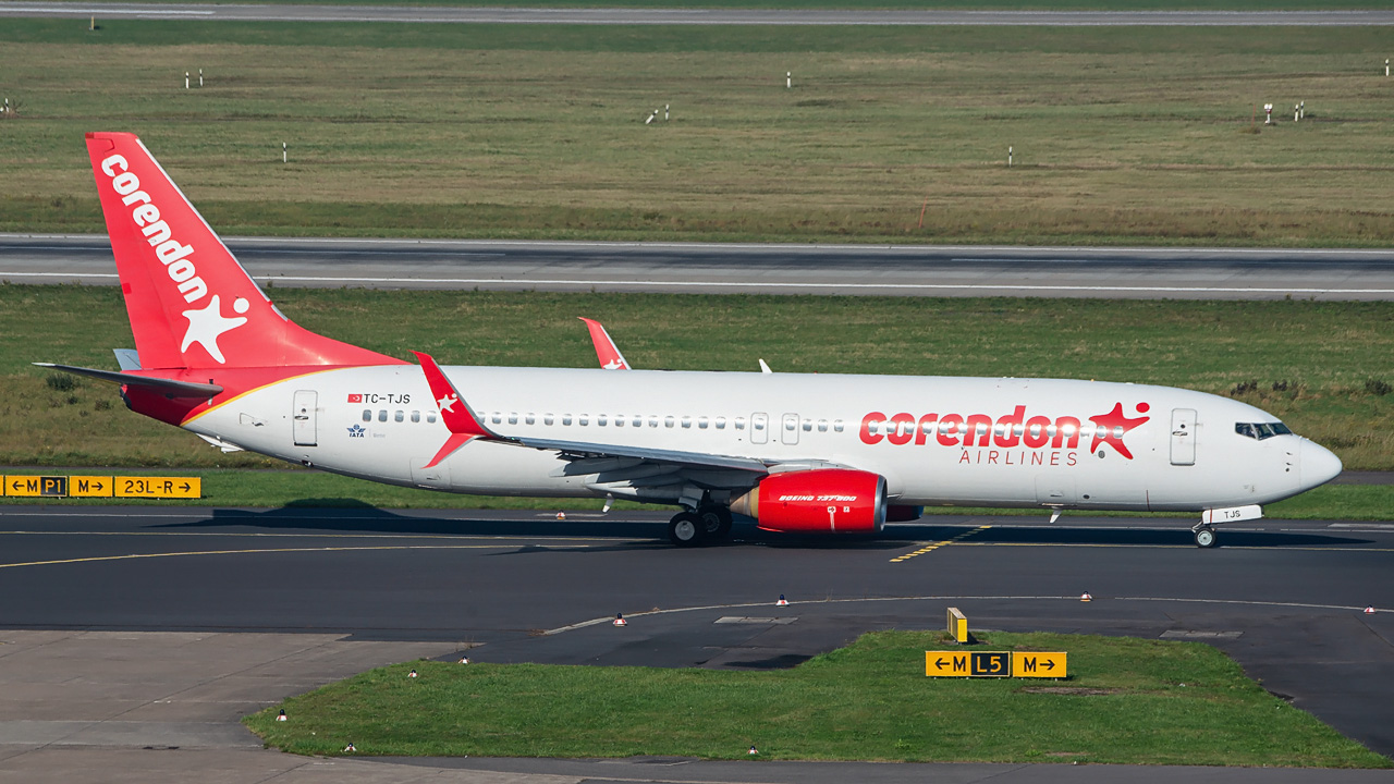 TC-TJS Corendon Airlines Boeing 737-800