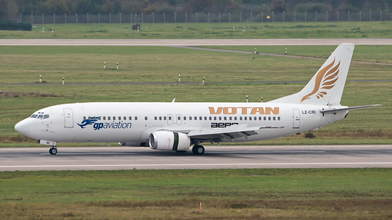 LZ-CRI GP Aviation Boeing 737-400