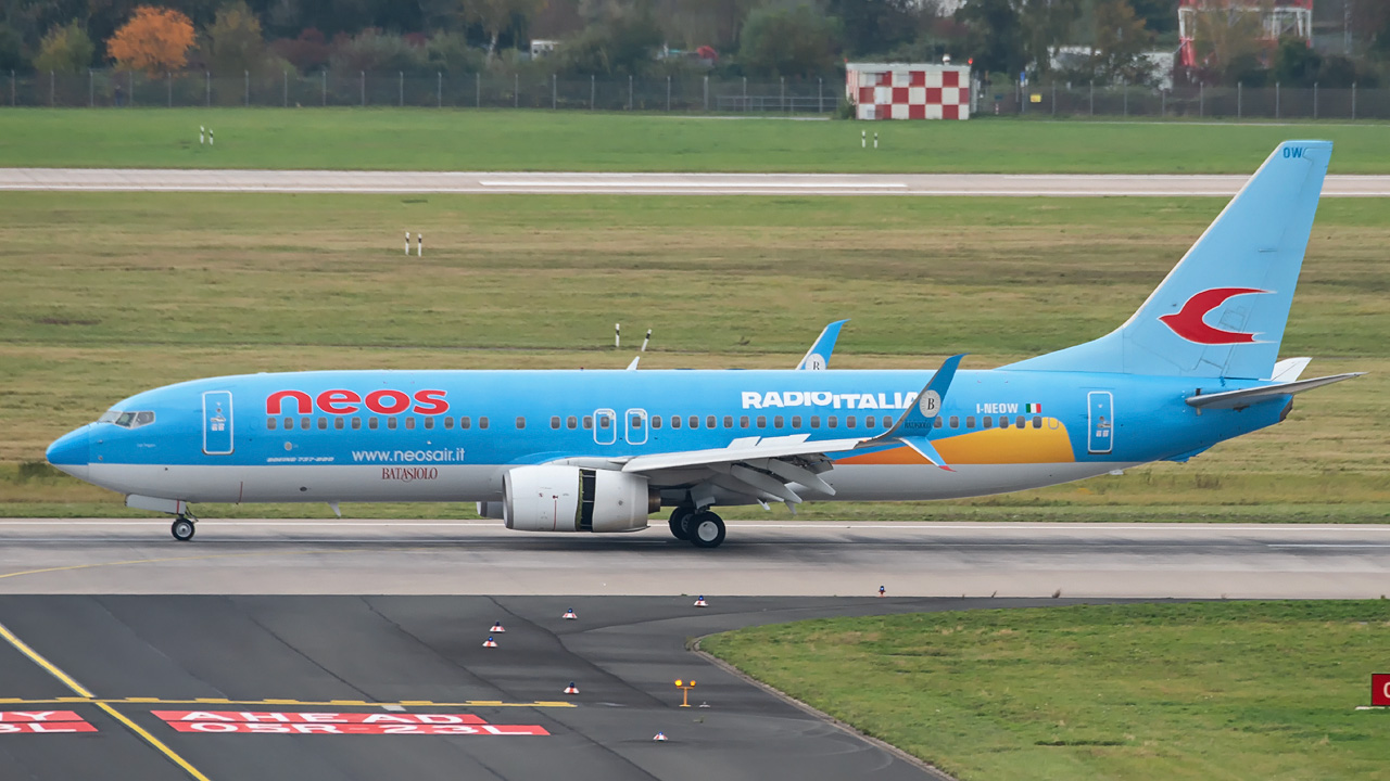 I-NEOW Neos Boeing 737-800