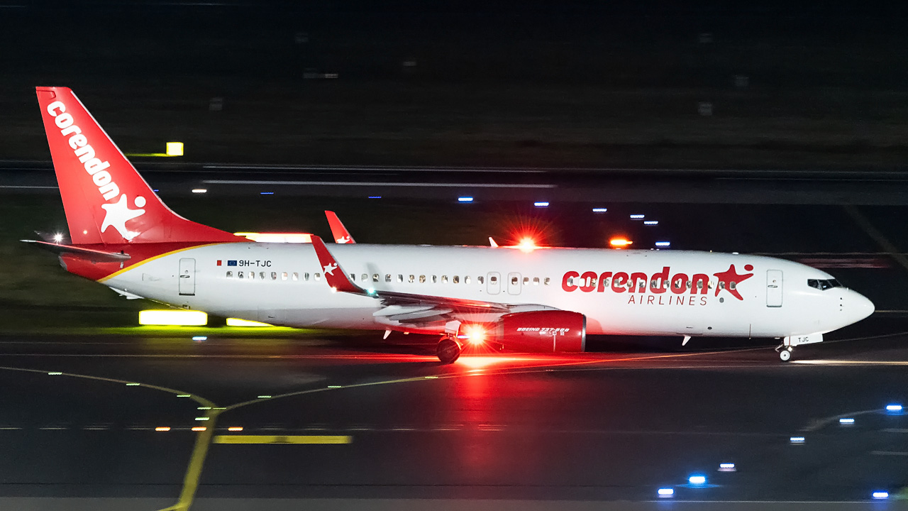 9H-TJC Corendon Airlines Europe Boeing 737-800