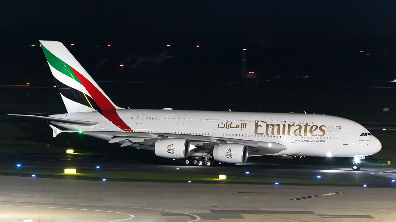 A6-EUC Emirates Airbus A380-800