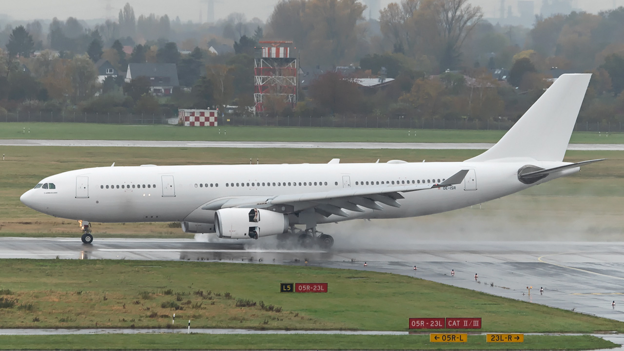 OE-ISR Avolon Airbus A330-200