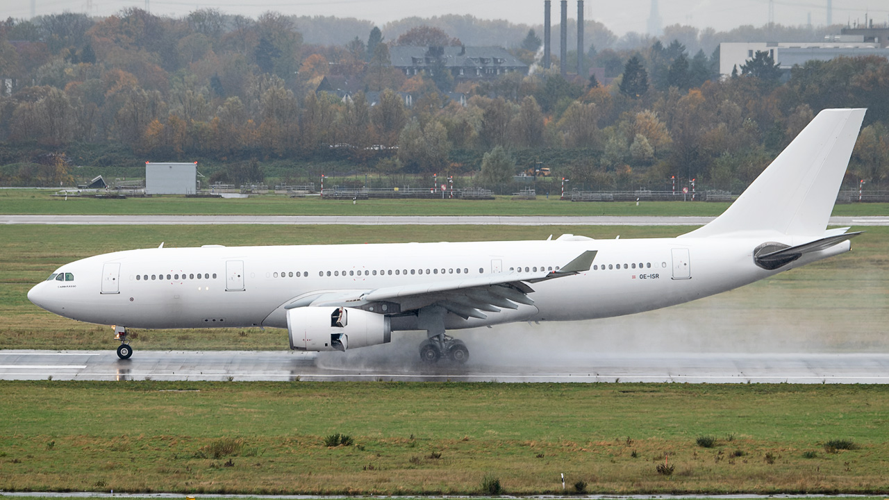 OE-ISR Avolon Airbus A330-200