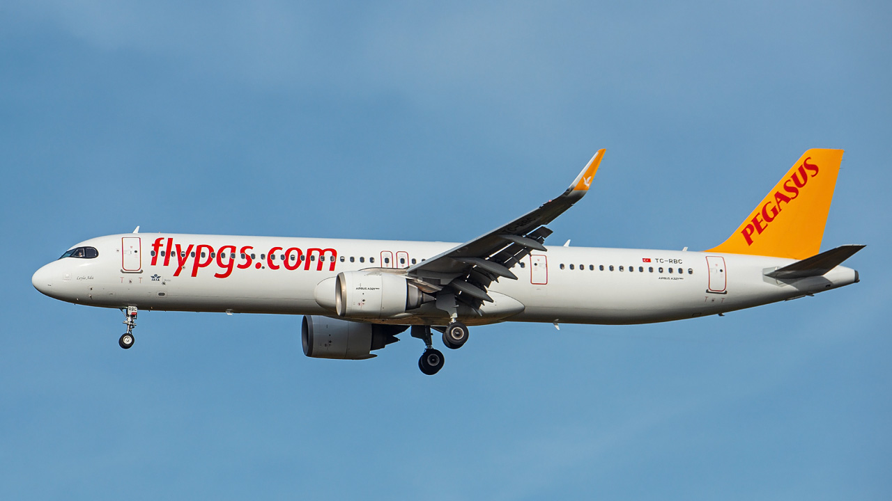 TC-RBC Pegasus Airlines Airbus A321-200neo