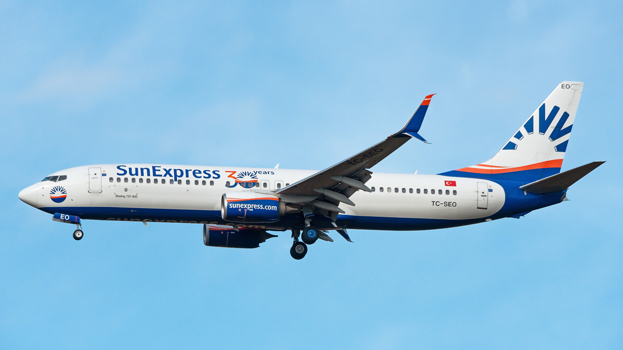 TC-SEO SunExpress Boeing 737-800