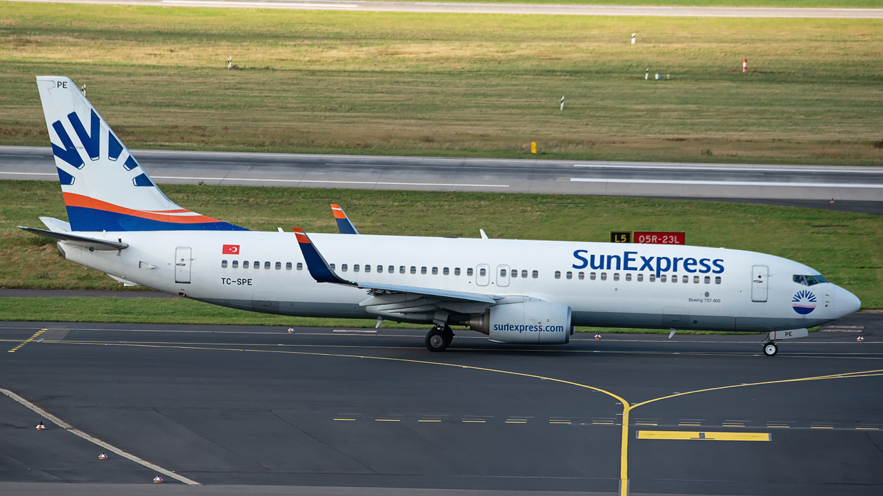 TC-SPE SunExpress Boeing 737-800