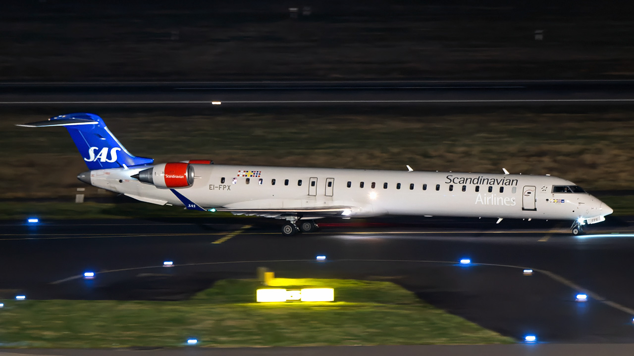 EI-FPX Scandinavian Airlines (SAS) Canadair CRJ900